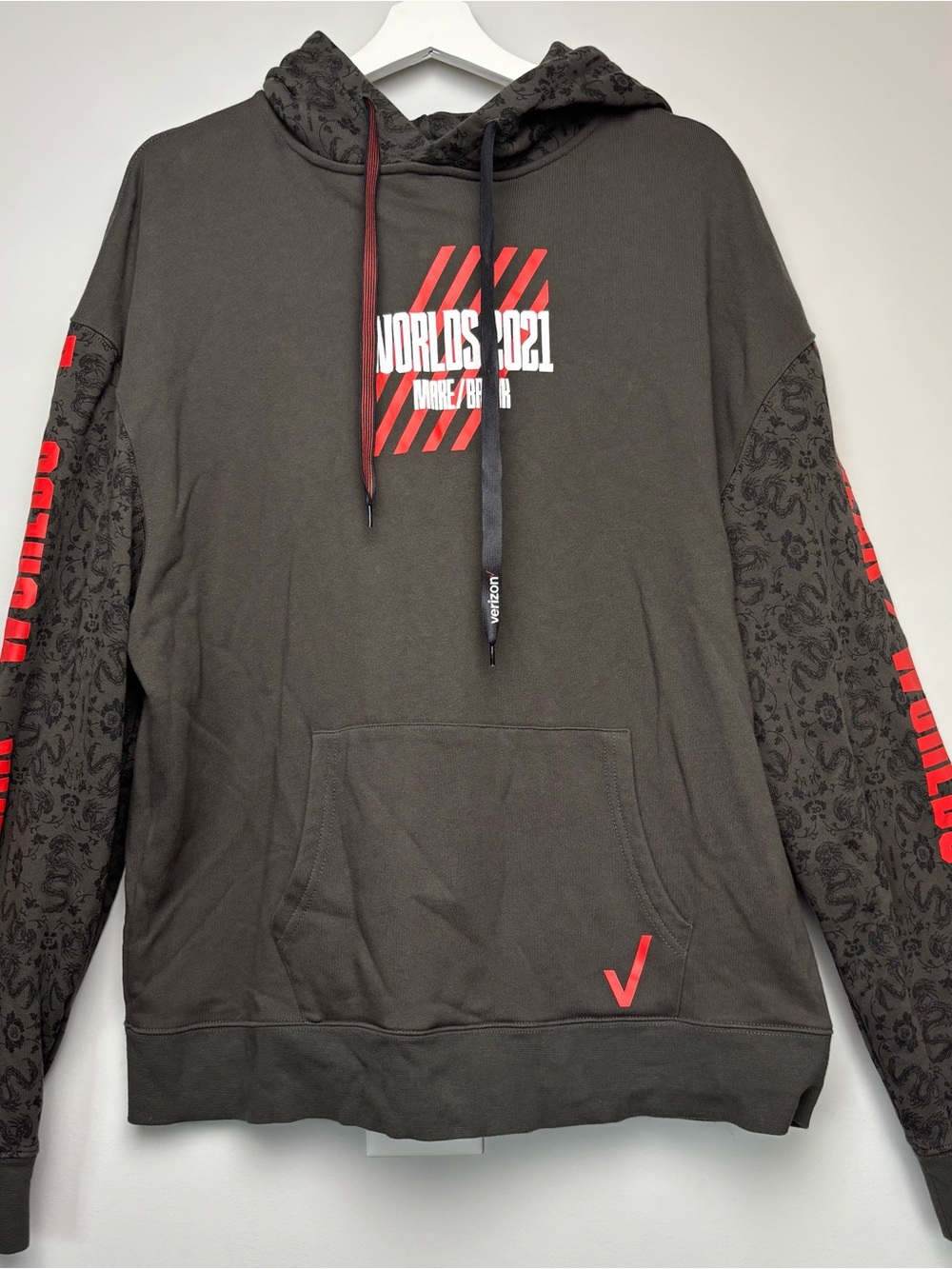 League of Legends Worlds 2021 Verizon Size L Hoodie Make/Break Sweatshirt